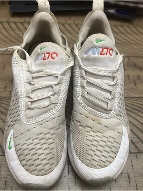 Nike Off-White/Beige Trainers with Green & Red Accents Size 5 Y unisex